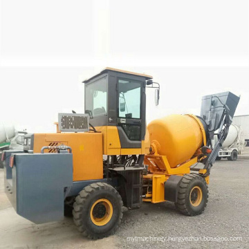 Self-feeding mixer mobile loader